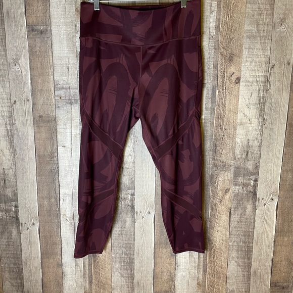 Athleta Tenacity 7/8 Tight in Powerlift - Picture 6 of 11